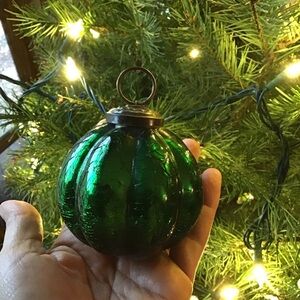 Vintage Green Mercury Glass Ribbed Crackle Kugel Ornament Germany